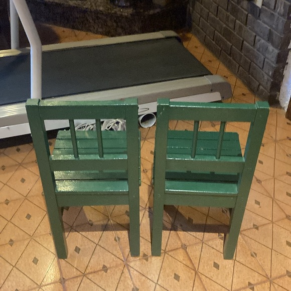 small old table WITH chairs for kids. COMES IN THE SET - Picture 2 of 8